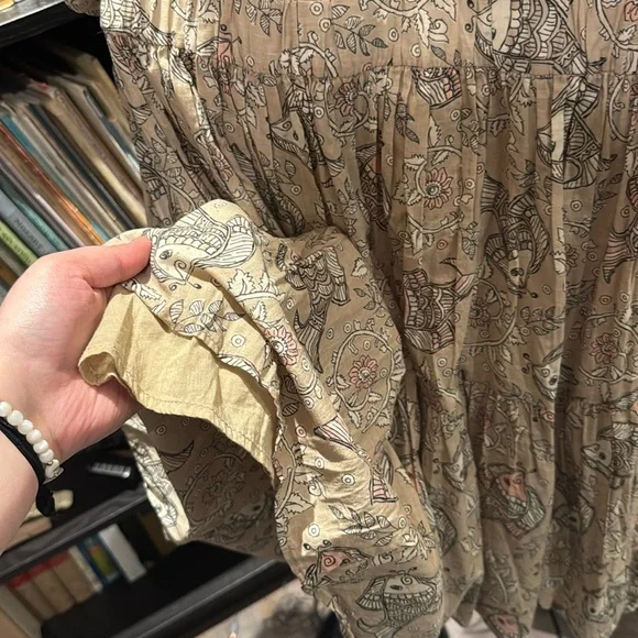 ANTHROPOLOGIE FISH PATTERN DRESS in tan - Picture 4 of 5